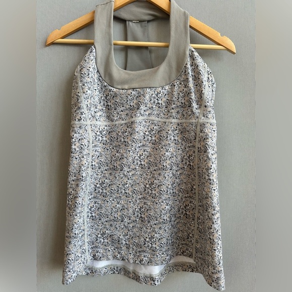 Lululemon | Racerback Tank Top | Silver Gray Scoop Neck Tank Top - Picture 1 of 8